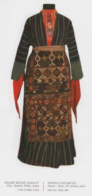 Taron_Mush_Western Armenia_Ottoman Empire_Armenian Women's Costume_18th century