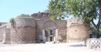 Iznik_Nikaia_Gate to Levke_Lefke Kapisi