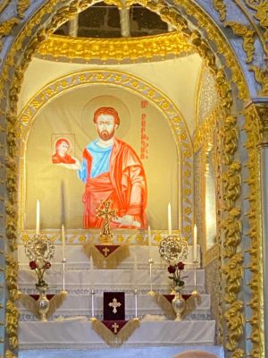 Surb_KIrakos_Church_Diyarbekir_Altar_Saint_Bartholomew